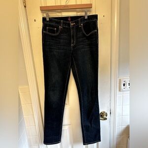 Brooks Brothers Red Fleece straight leg jeans—like new!